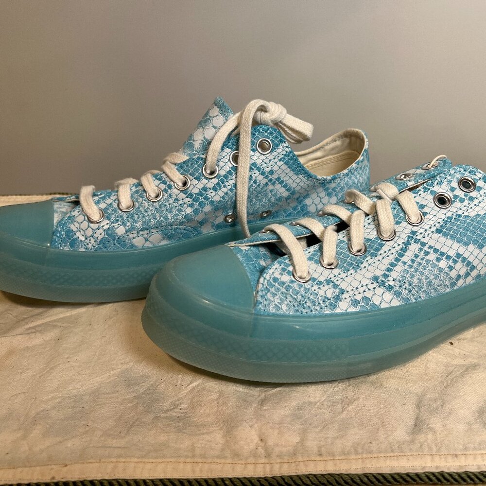 Converse Tiffany Blue Textured Snakeskin Sneakers Men's 9 /  Women's 11